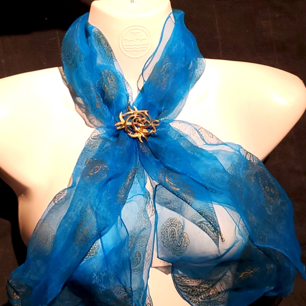 Vintage Gold Toned Jeri-Lou Scarf Clip
